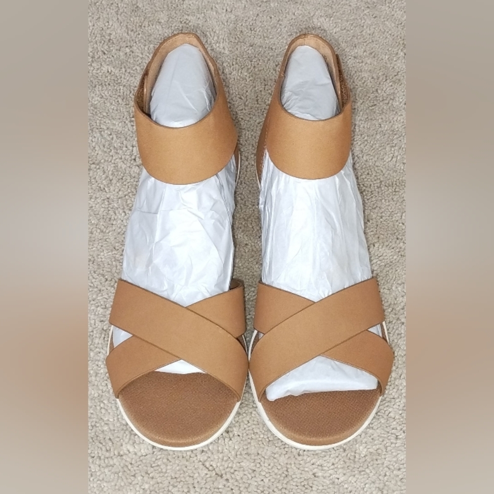 Naturalizer Riviera Wedge Sandals Cookie Dough Leather. 10.5M New With Box